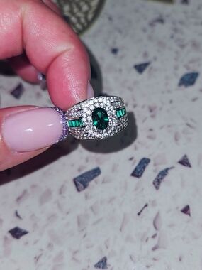 Silver Ring with Emerald Green Gemstones